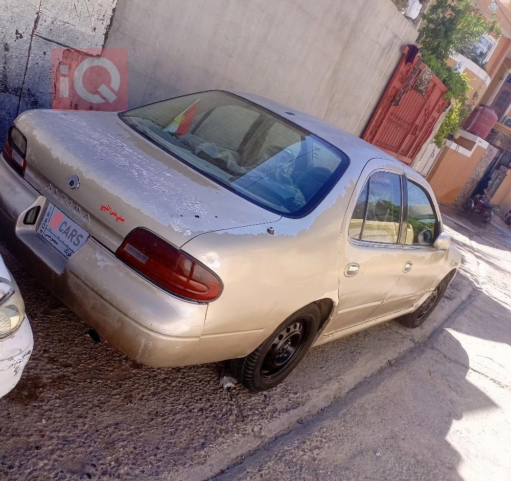 نيسان ألتيما